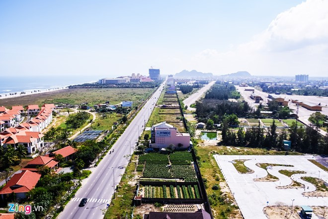 Dừng xây dựng một số công trình quanh sân bay Nước Mặn