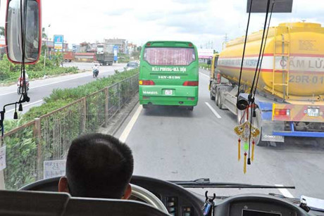 Bỏ tiền triệu mua “bùa giao thông” vẫn bị tai nạn