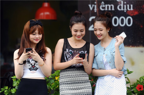 "Đại chiến sim song phát" giữa các nhà mạng: "Mèo nào sẽ cắn mỉu nào"?
