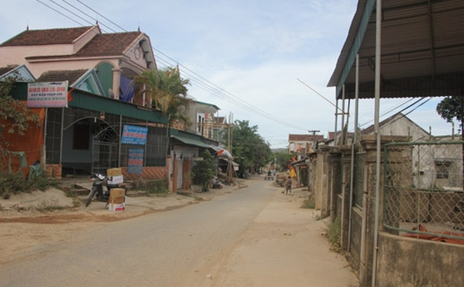 Bắt nguyên chủ tịch xã bán ‘chui’ 18 lô đất