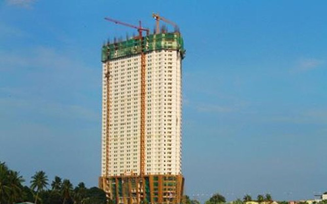 Bị đình chỉ thi công, Mường Thanh vẫn tiếp tục xây dựng?